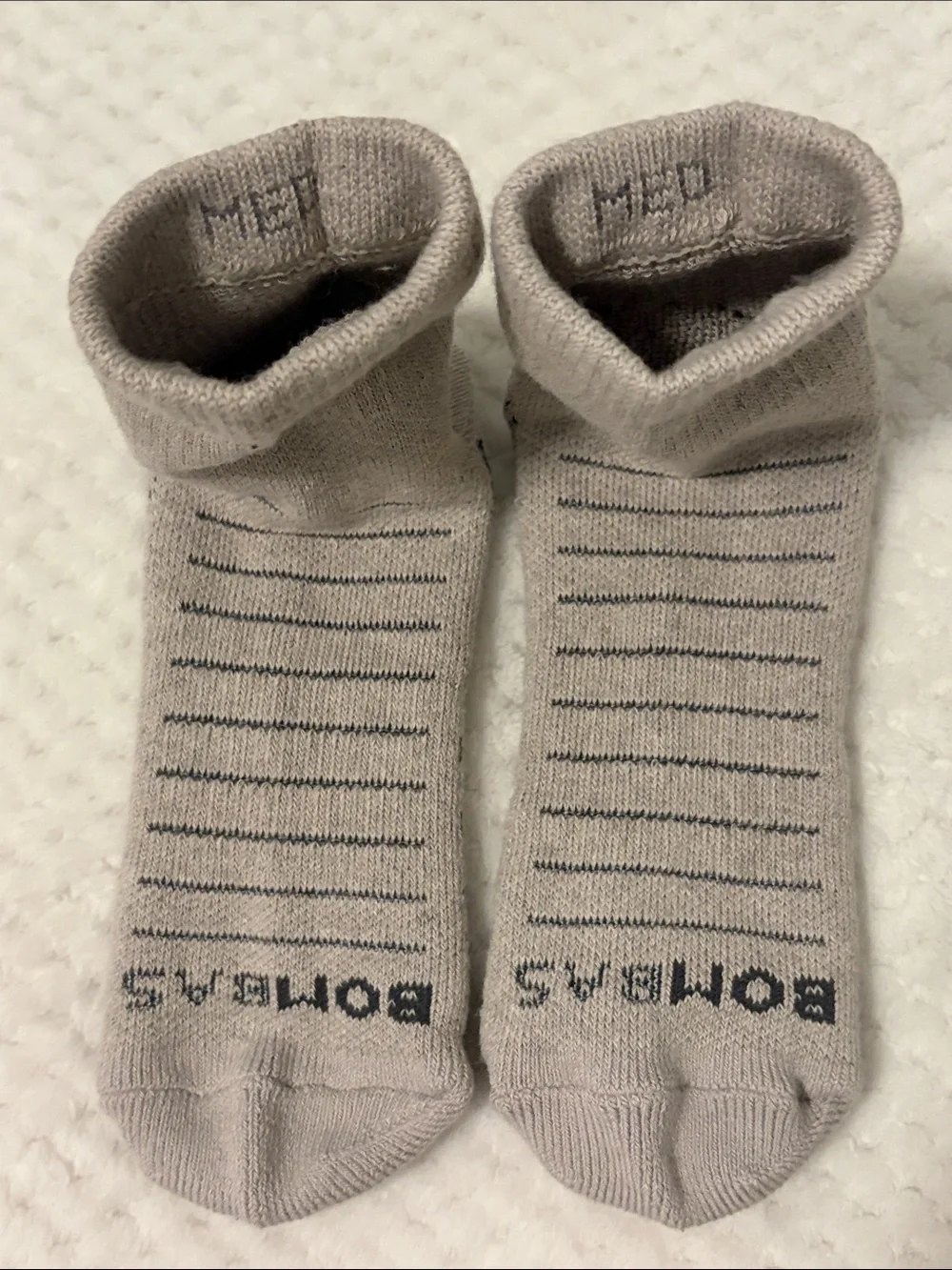 NWOT Bombas Hiking Quarter Socks, 1 Pair Light Gray - Medium